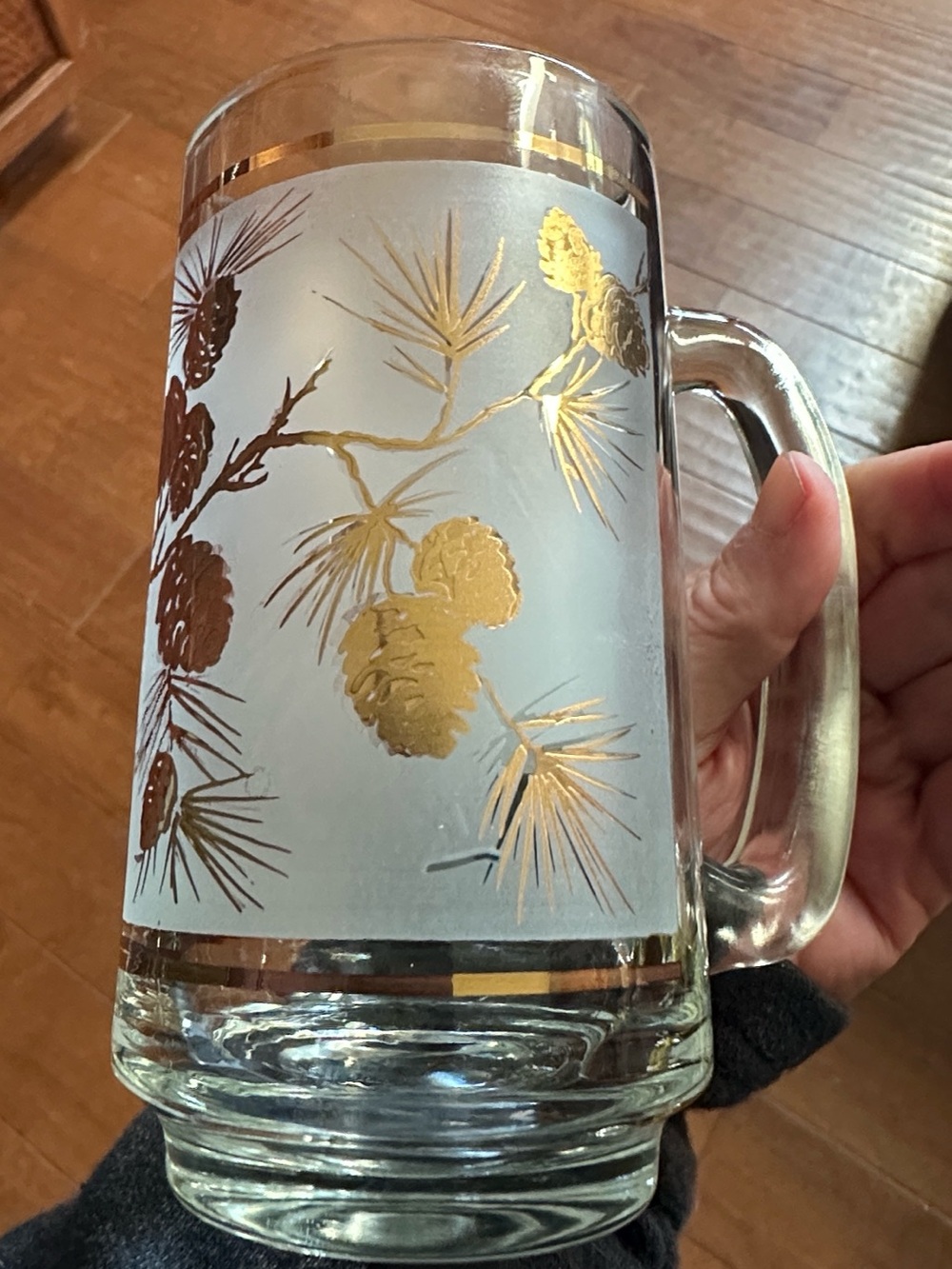 Vintage Dominion Glass Beer Mugs with Gold Pinecone Accent - Set of 4 Mugs